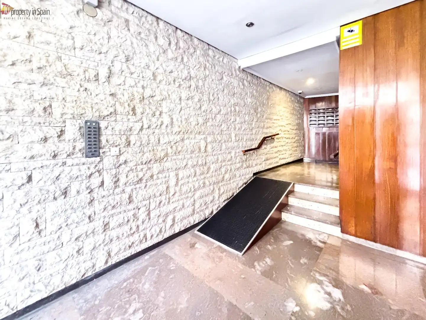 Habitación en ANGEL LOZANO, Barrio del Centro