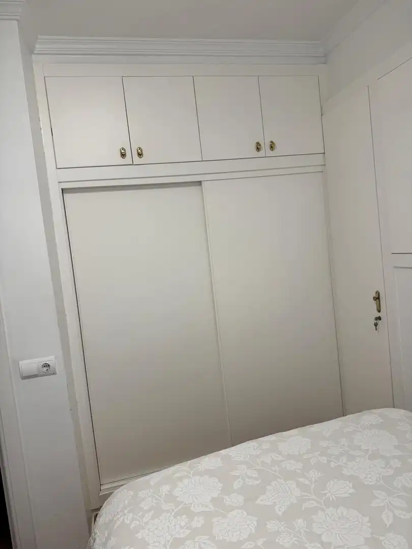Schlafzimmer von Wohnungen zum Verkauf in Marbella mit Klimaanlage und Terrasse