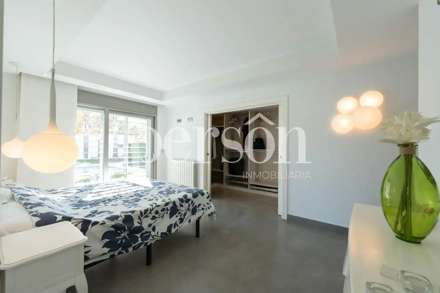 Habitación de Casa o chalet en venta en La Pobla de Vallbona con Aire acondicionado, Calefacción y Jardín privado