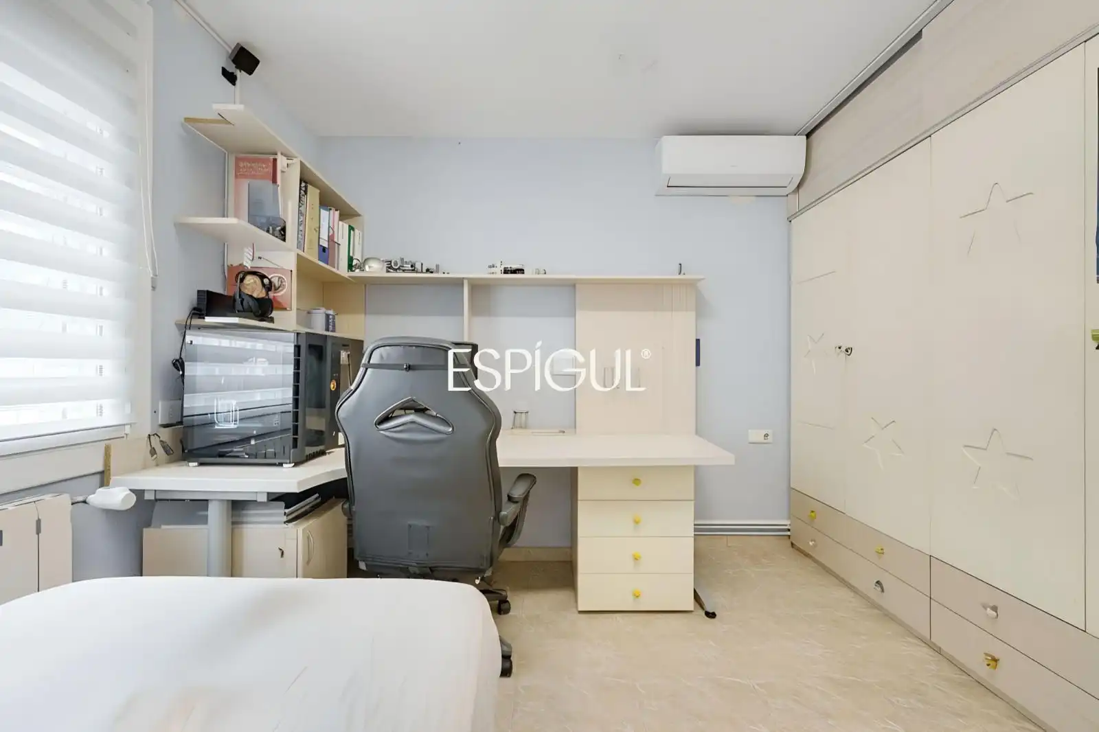 Bedroom of Houses for sale in Rubí  with Air Conditioner, Heating and Terrace