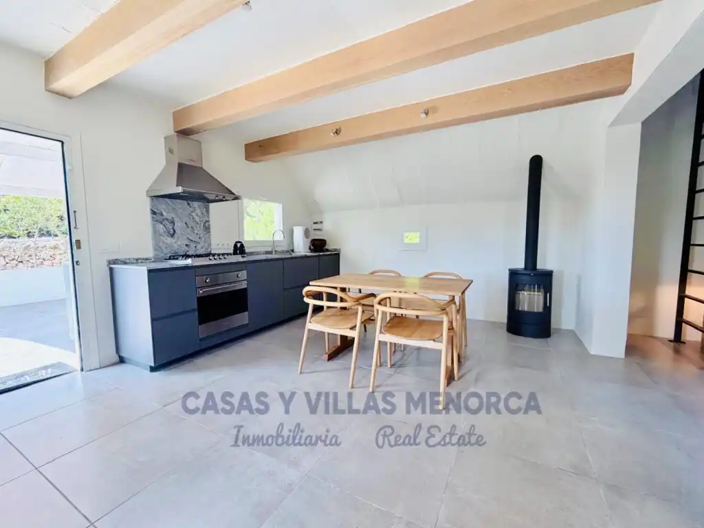Cuina de Finca rústica en venda en Sant Lluís