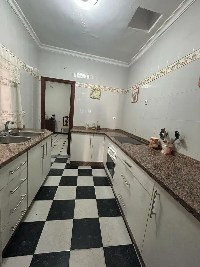 Kitchen of Houses for sale in Utrera