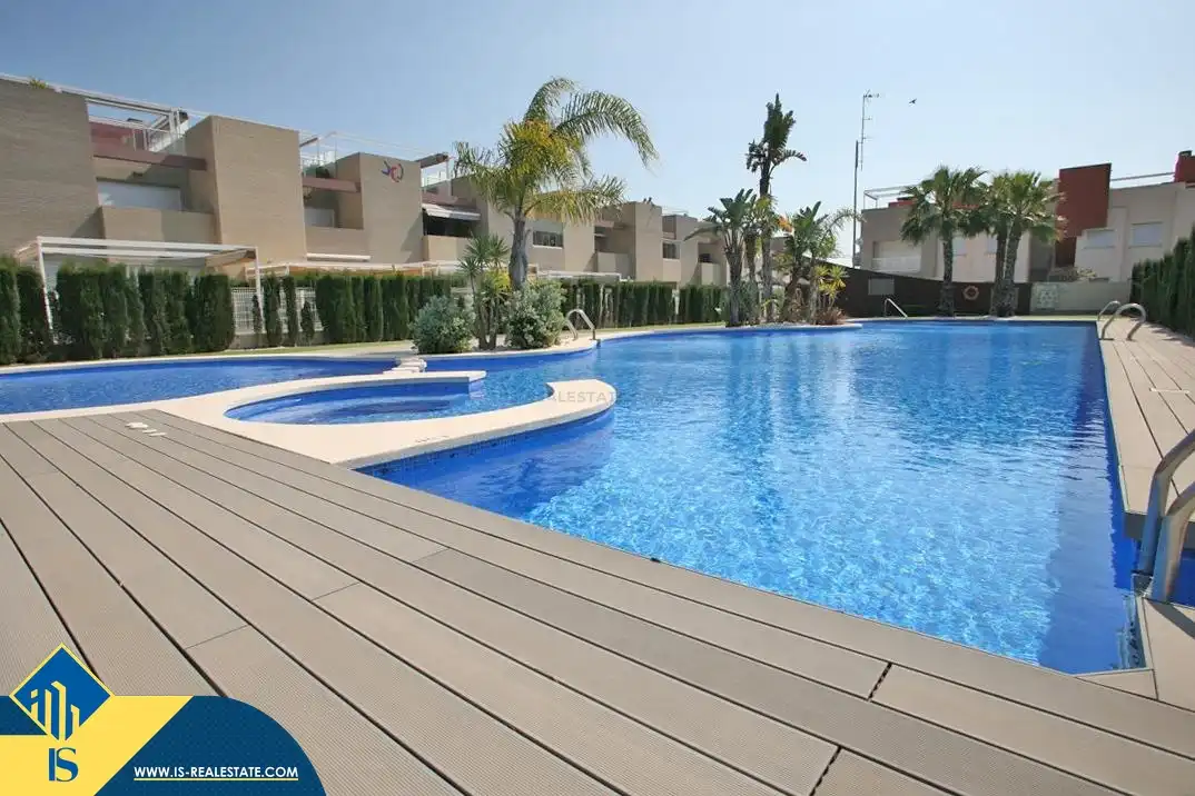 Bungalow amb piscina en venda a Nueva Torrevieja - Aguas Nuevas, imagen 51