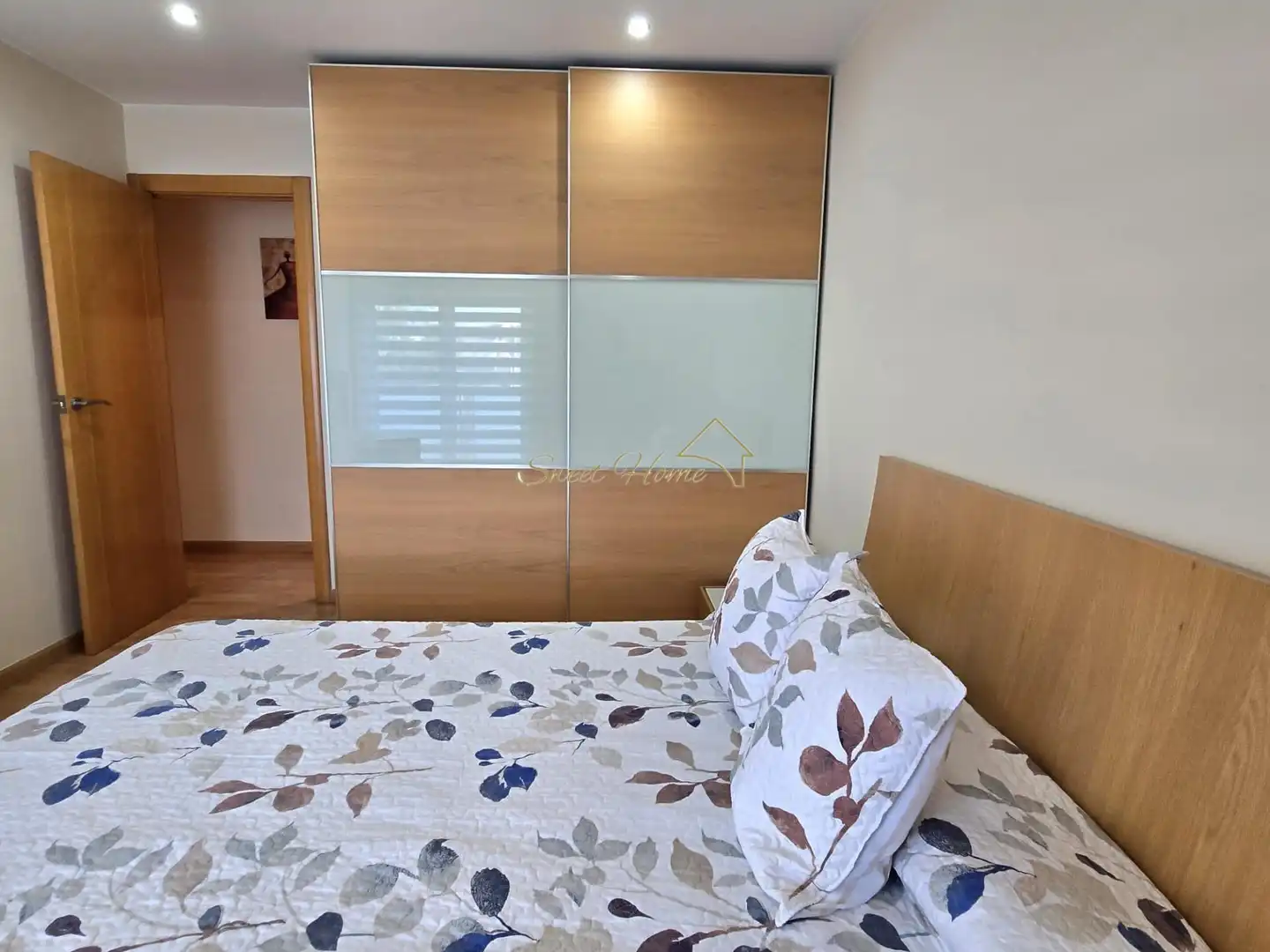 Bedroom of Attic for sale in Montgat  with Air Conditioner, Heating and Terrace