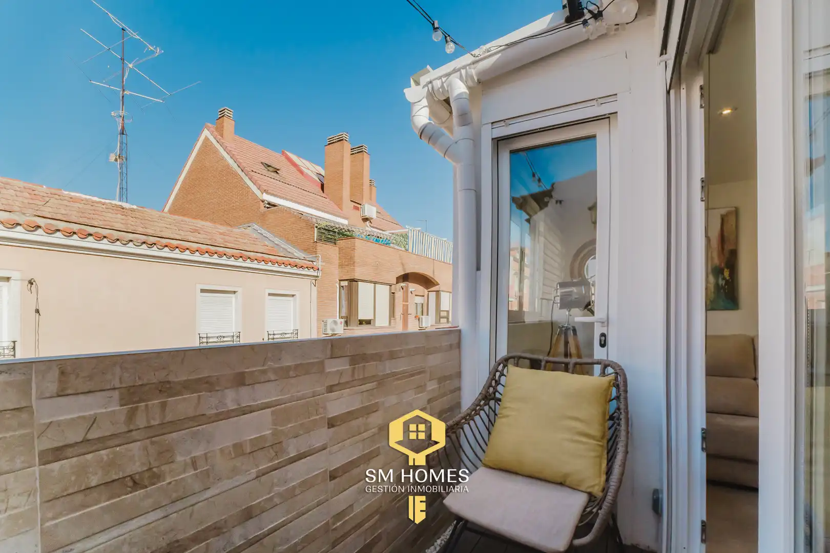Balcony of Flat for sale in Madrid  with Heating, Terrace and Furnished