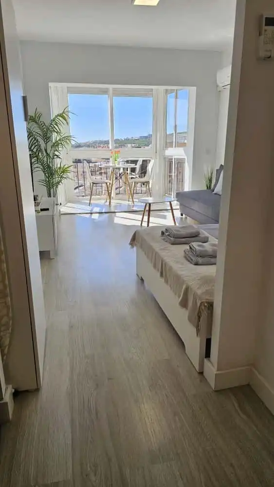 Habitación de Estudio en venta en Torremolinos con Aire acondicionado, Calefacción y Amueblado