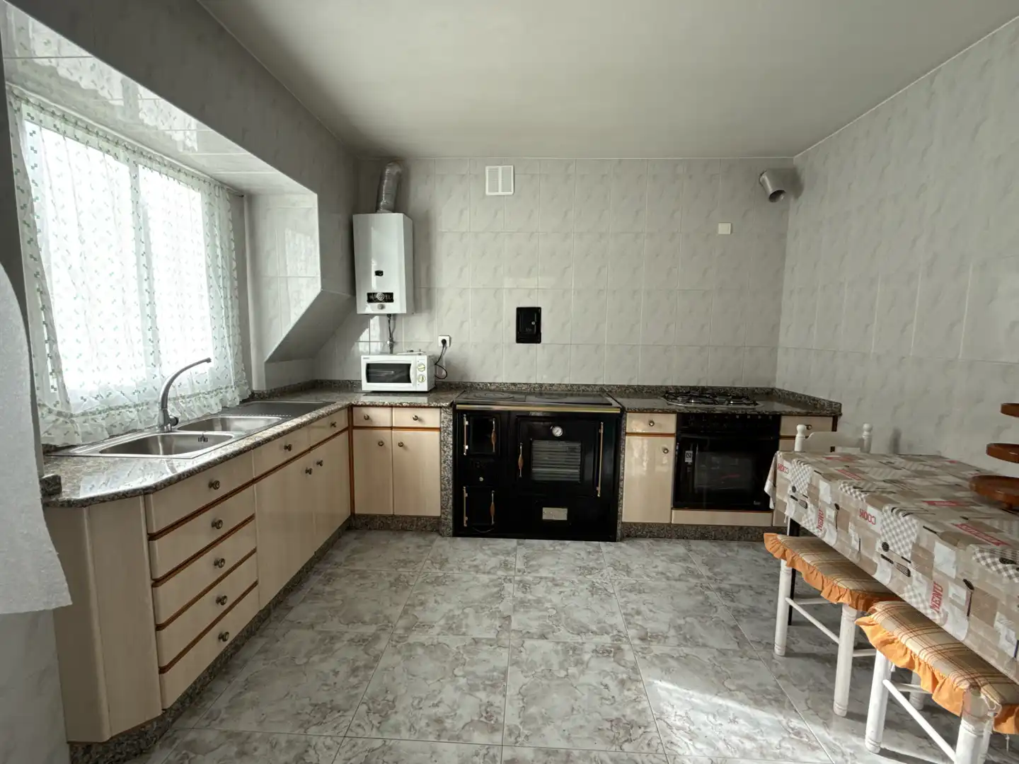 Cocina de Piso en venta en A Laracha  