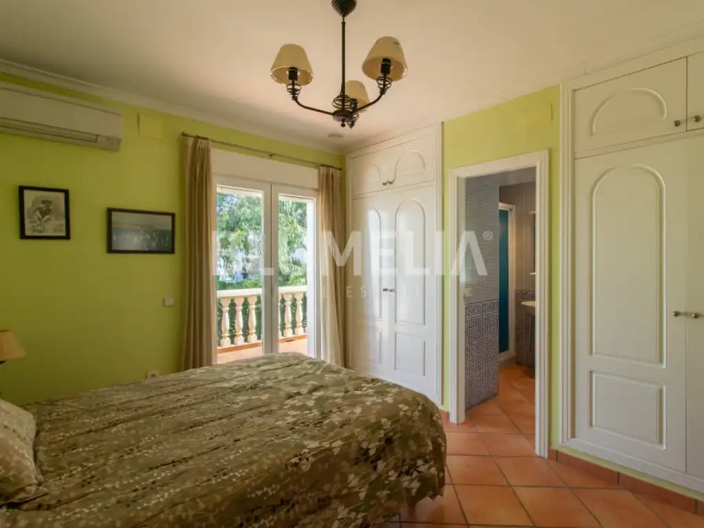 Dormitori de Casa o xalet en venda en Dénia amb Aire condicionat, Jardí privat i Terrassa