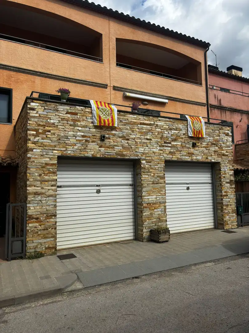 Casa aparellada en venda a C/ Sant Vicens, imagen 2