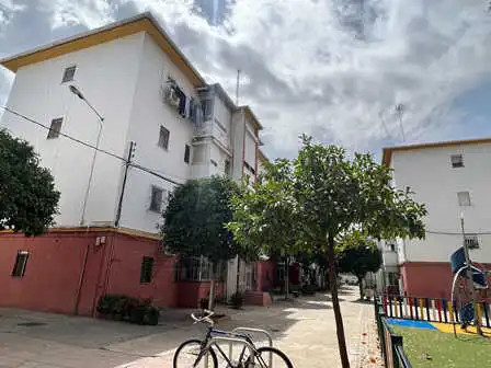 Vista exterior de Pis en venda en Sevilla