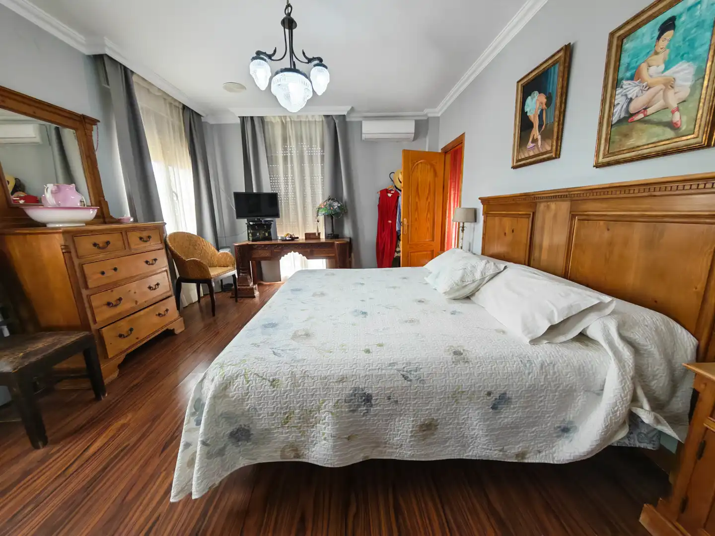 Habitación de Casa o chalet en venta en Alhaurín de la Torre con Aire acondicionado, Calefacción y Jardín privado