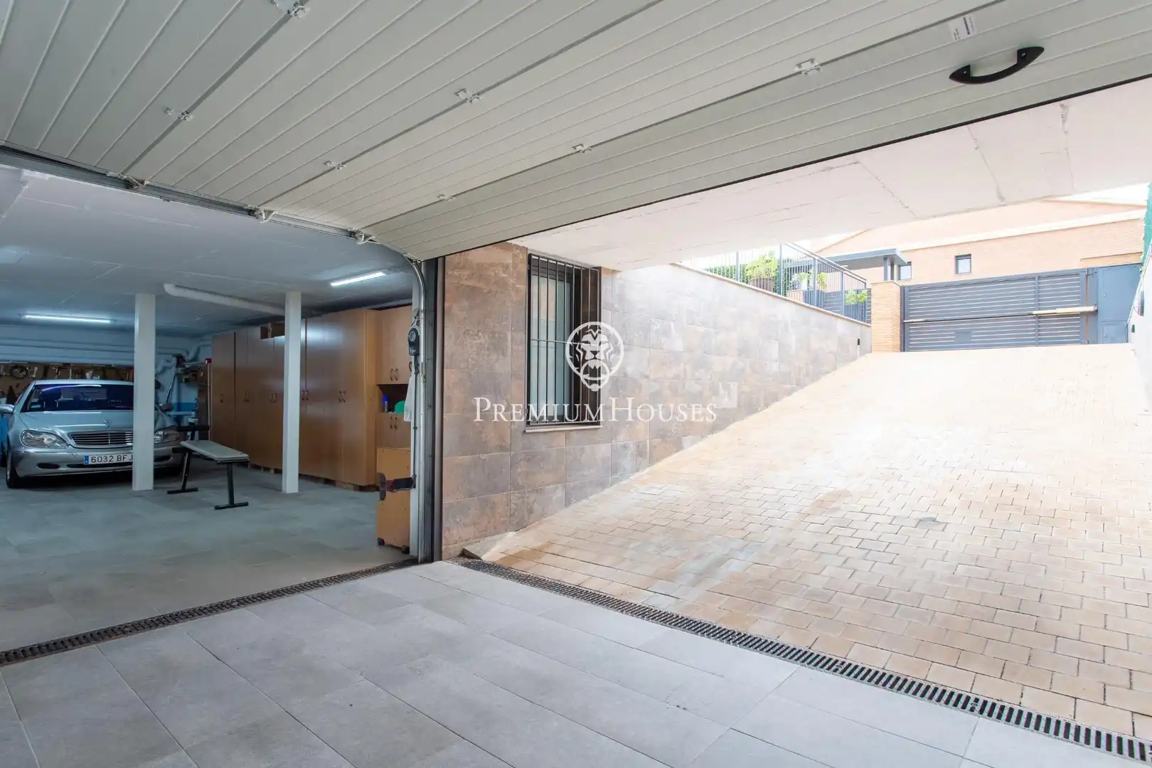 Terrassa de Casa o xalet en venda en Cabrera de Mar amb Calefacció, Jardí privat i Parquet