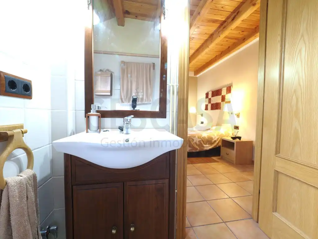 Casa o chalet en venta en Calle Nucleo De Altron, Sort