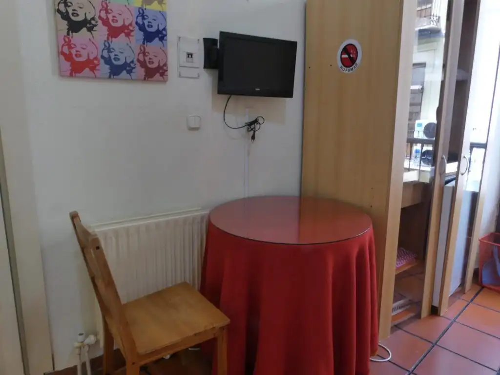 Study for rent in Calle Capuchinas, 8, Centro - Sagrario