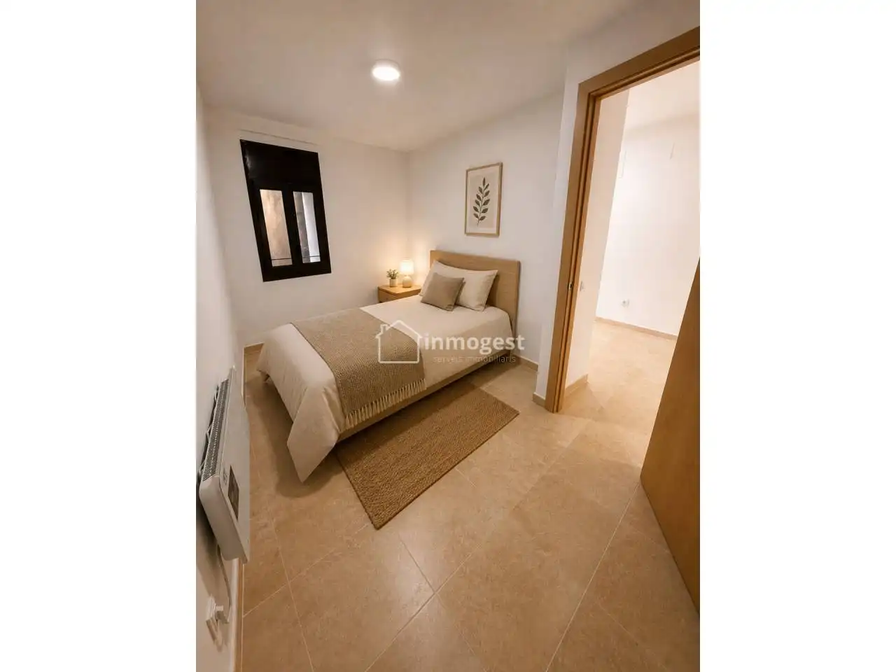 Schlafzimmer von Wohnung zum Verkauf in Flaçà mit Klimaanlage, Heizung und Privatgarten