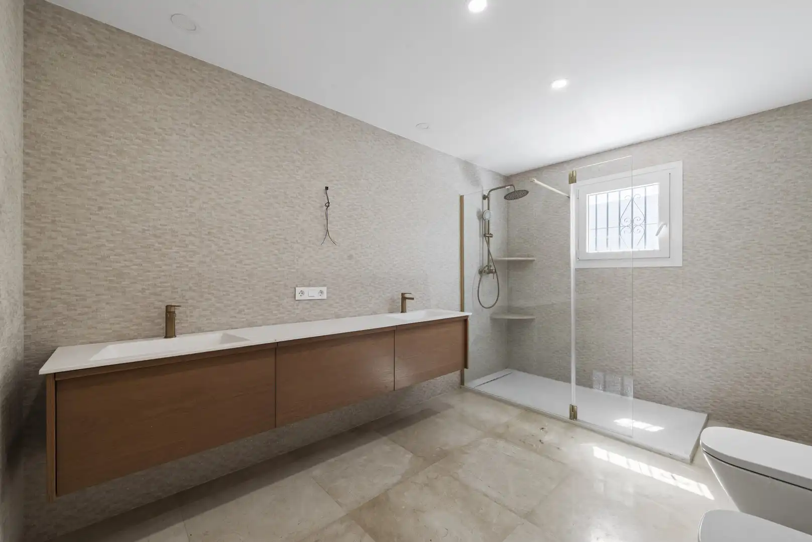 Bathroom of Houses for sale in Mijas  with Air Conditioner, Private garden and Terrace