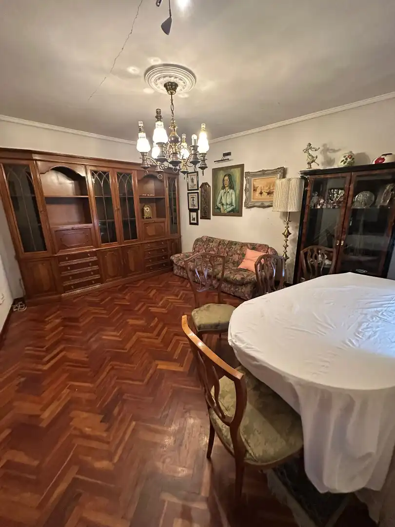 Flat for sale in Calle Isidoro Salas