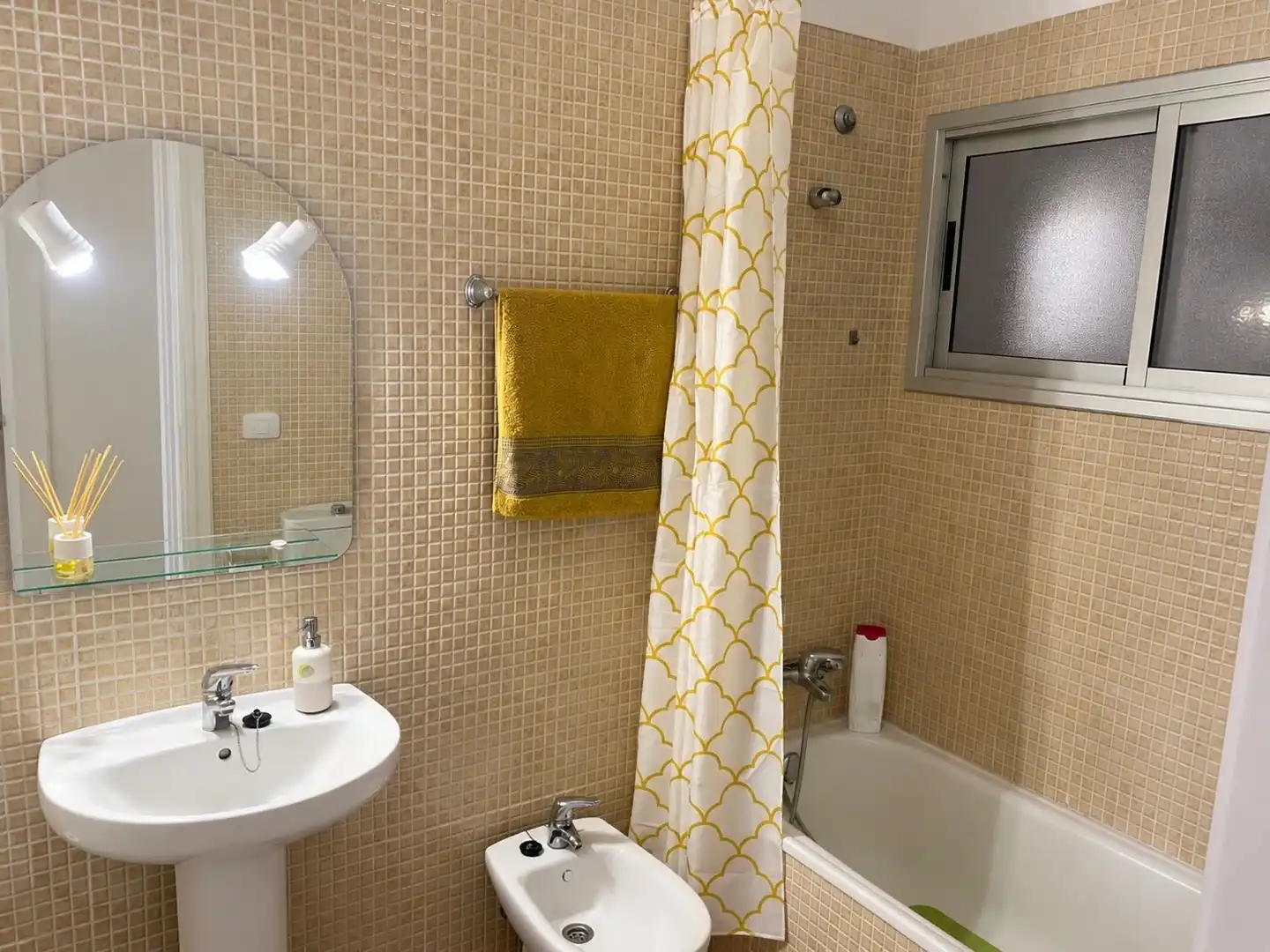 Bathroom of Flat for rent in Candelaria  with Furnished and Community pool