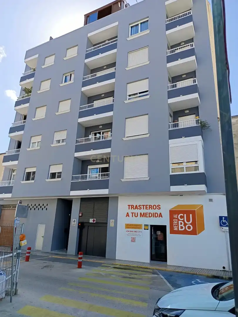 Mini appartamento con terrazza in vendita a Avinguda de València, 19, Dénia, Spain
