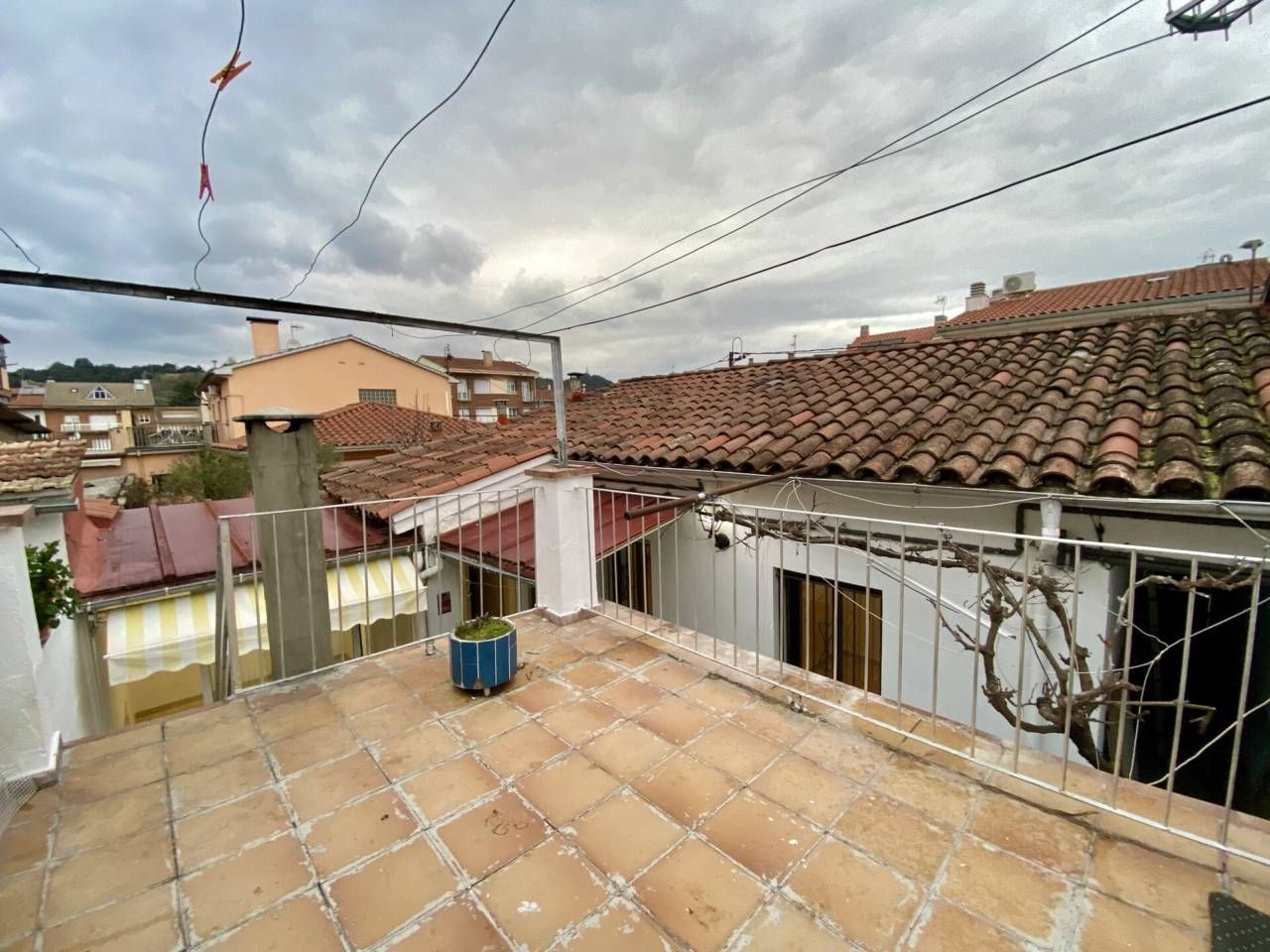 Terrassa de Casa adosada en venda en Olot amb Aire condicionat, Calefacció i Jardí privat