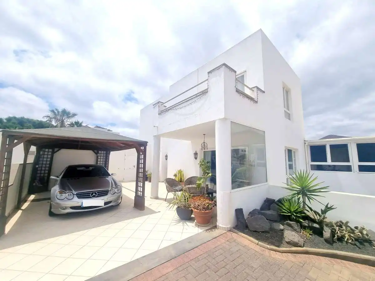 Exterior view of Houses for sale in Tías  with Air Conditioner, Private garden and Terrace