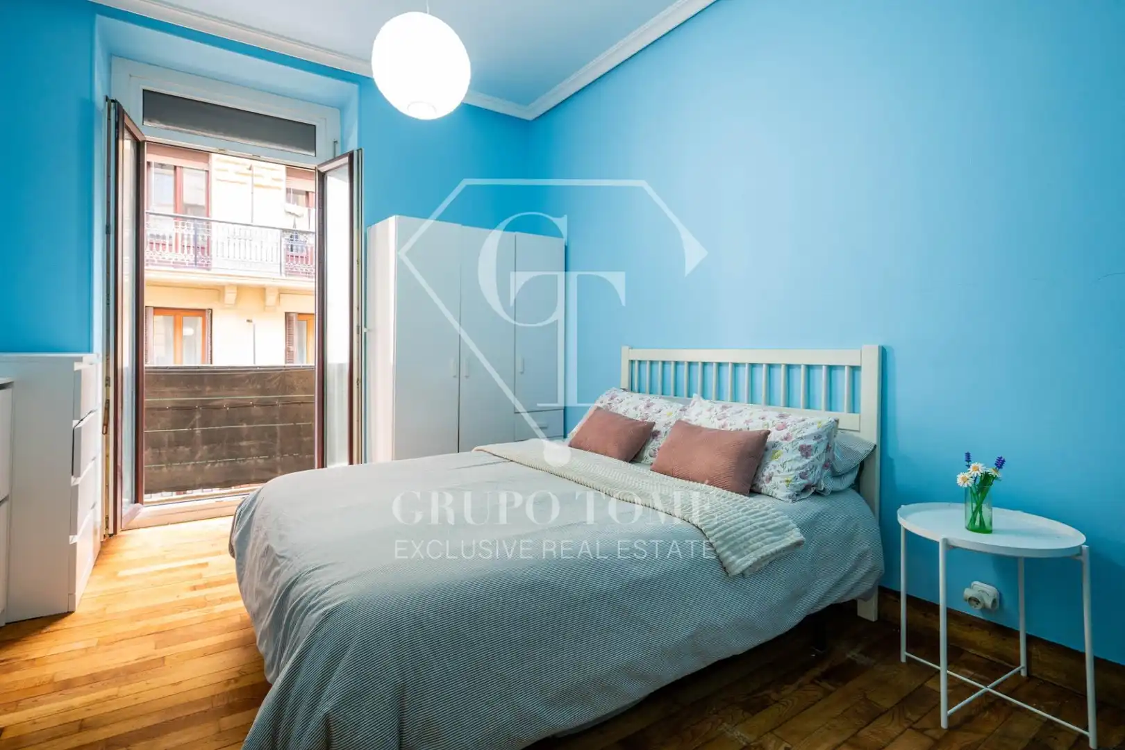 Habitación de Piso en venta en Donostia - San Sebastián  con Calefacción, Amueblado y Balcón