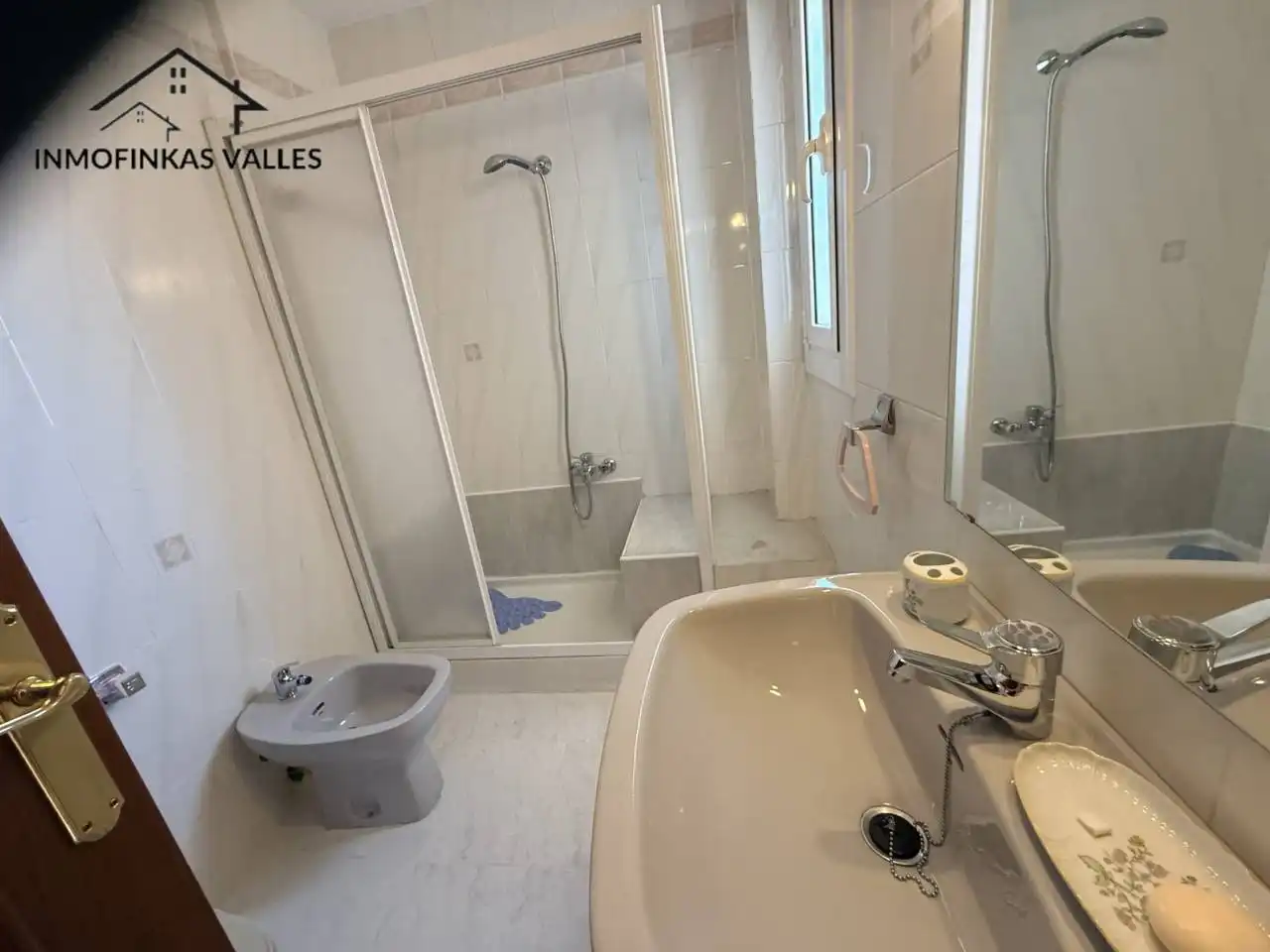 Bathroom of Detached homes for sale in Parets del Vallès  with Air Conditioner, Heating and Private garden