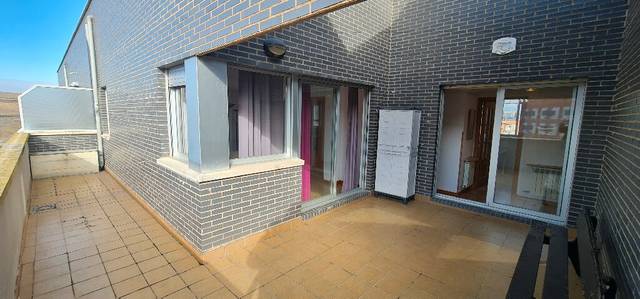 Ático en Venta en Avenida de Burgos en El Arco