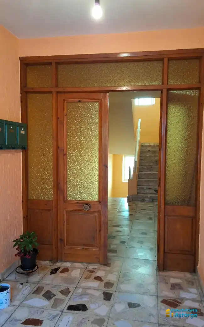 Piso de alquiler en Astorga con Calefacción, Terraza y Amueblado