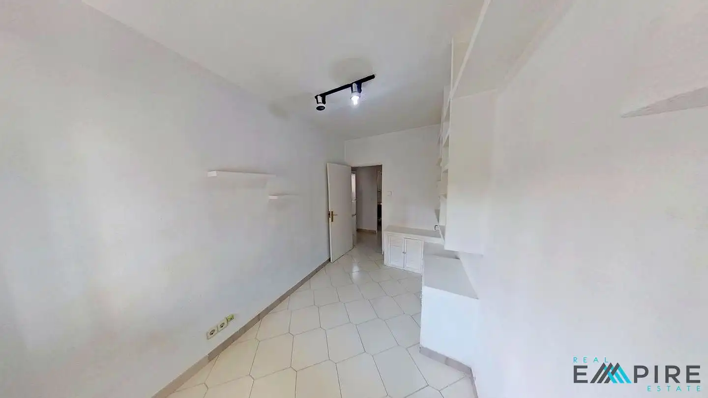 Cuina de Pis en venda en Madrid amb Aire condicionat, Calefacció i Terrassa