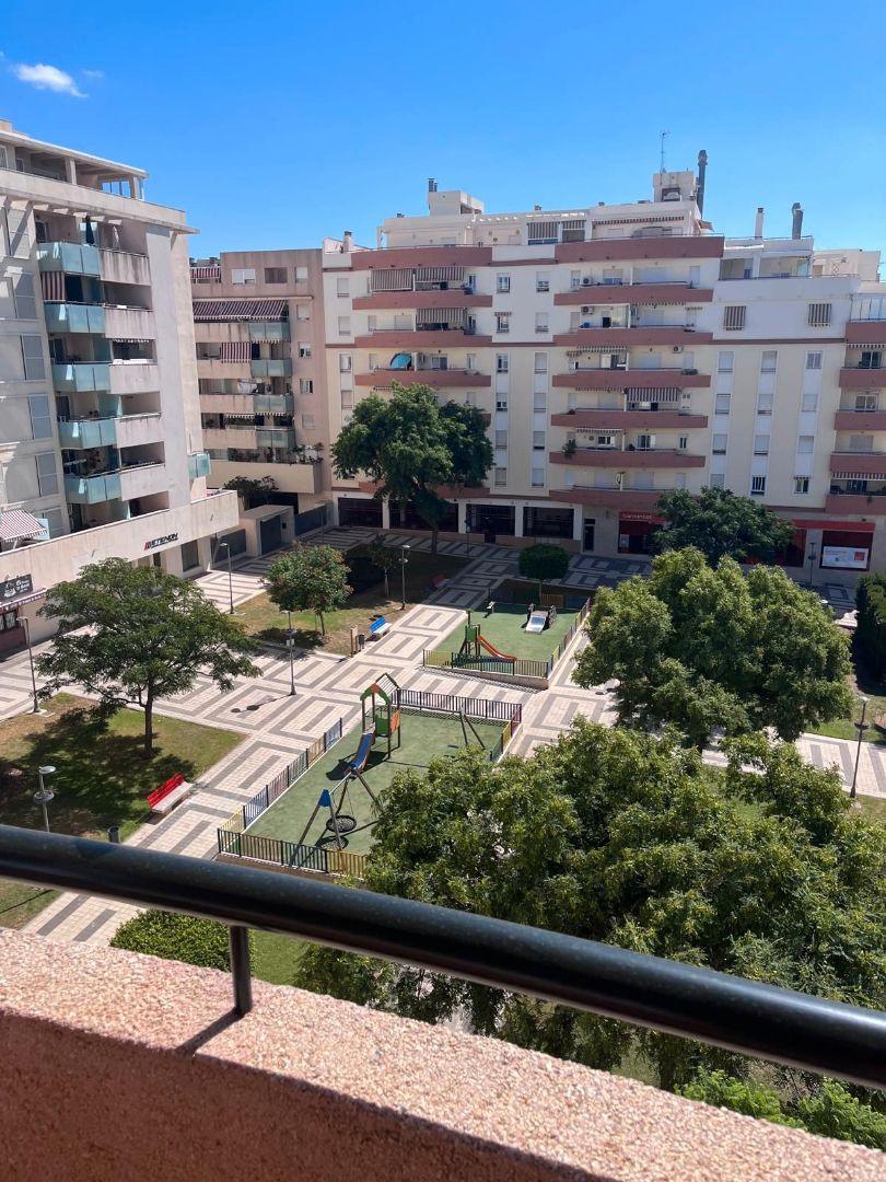 Parking de Piso de alquiler en Málaga Capital con Aire acondicionado, Terraza y Amueblado