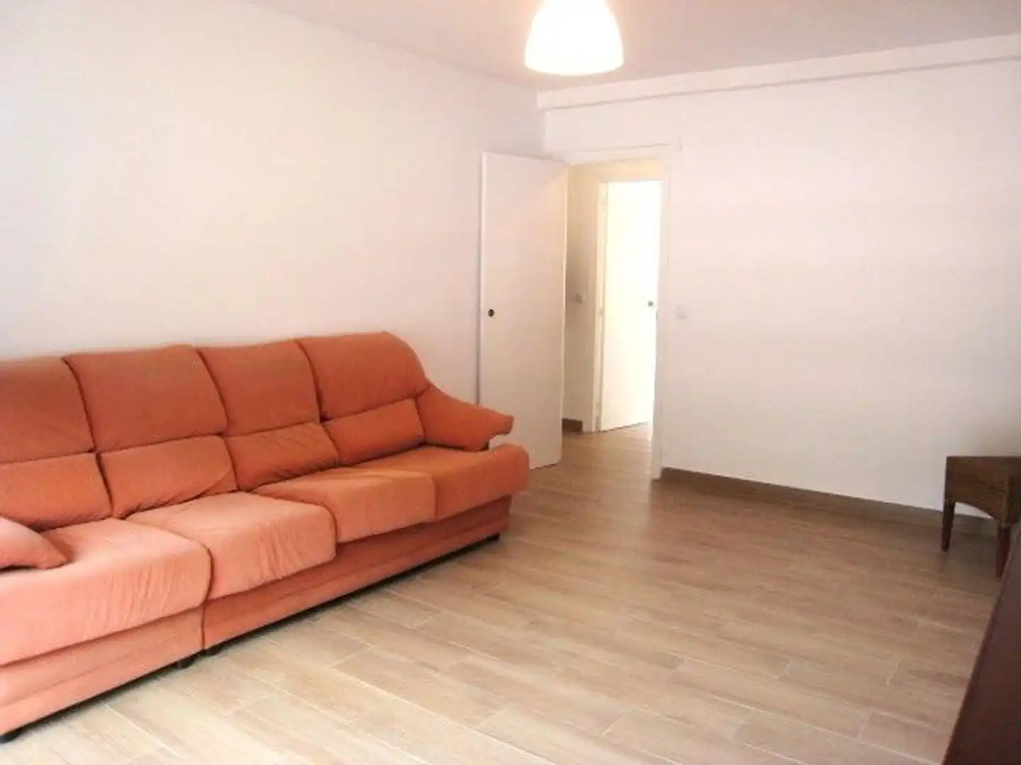 Living room of Flat for sale in Belmonte de Miranda  with Heating, Terrace and Swimming Pool