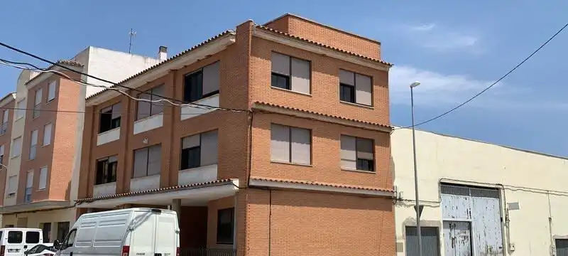 Außenansicht von Fabrikhallen zum Verkauf in Betxí