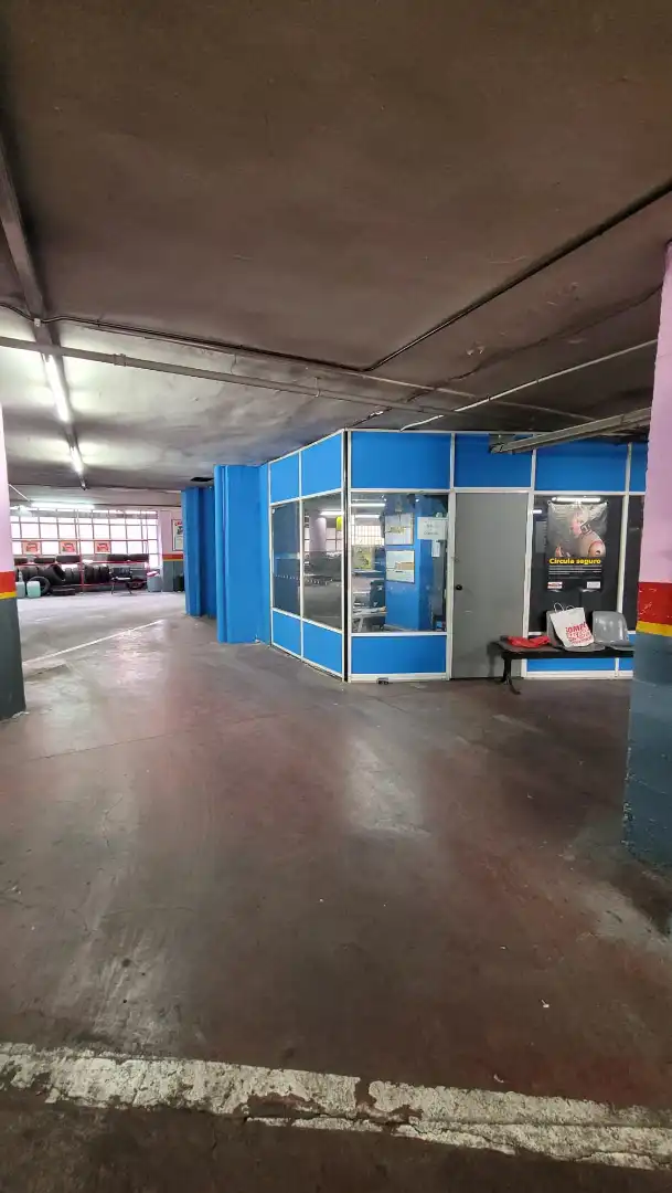 Nau industrial en venda en Madrid amb Alarma