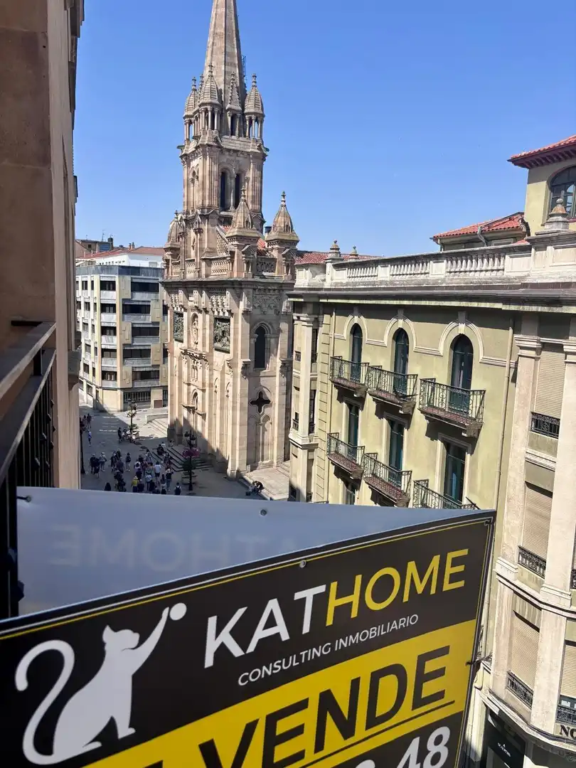 Außenansicht von Wohnung zum Verkauf in Salamanca mit Heizung, Parkett und Möbliert