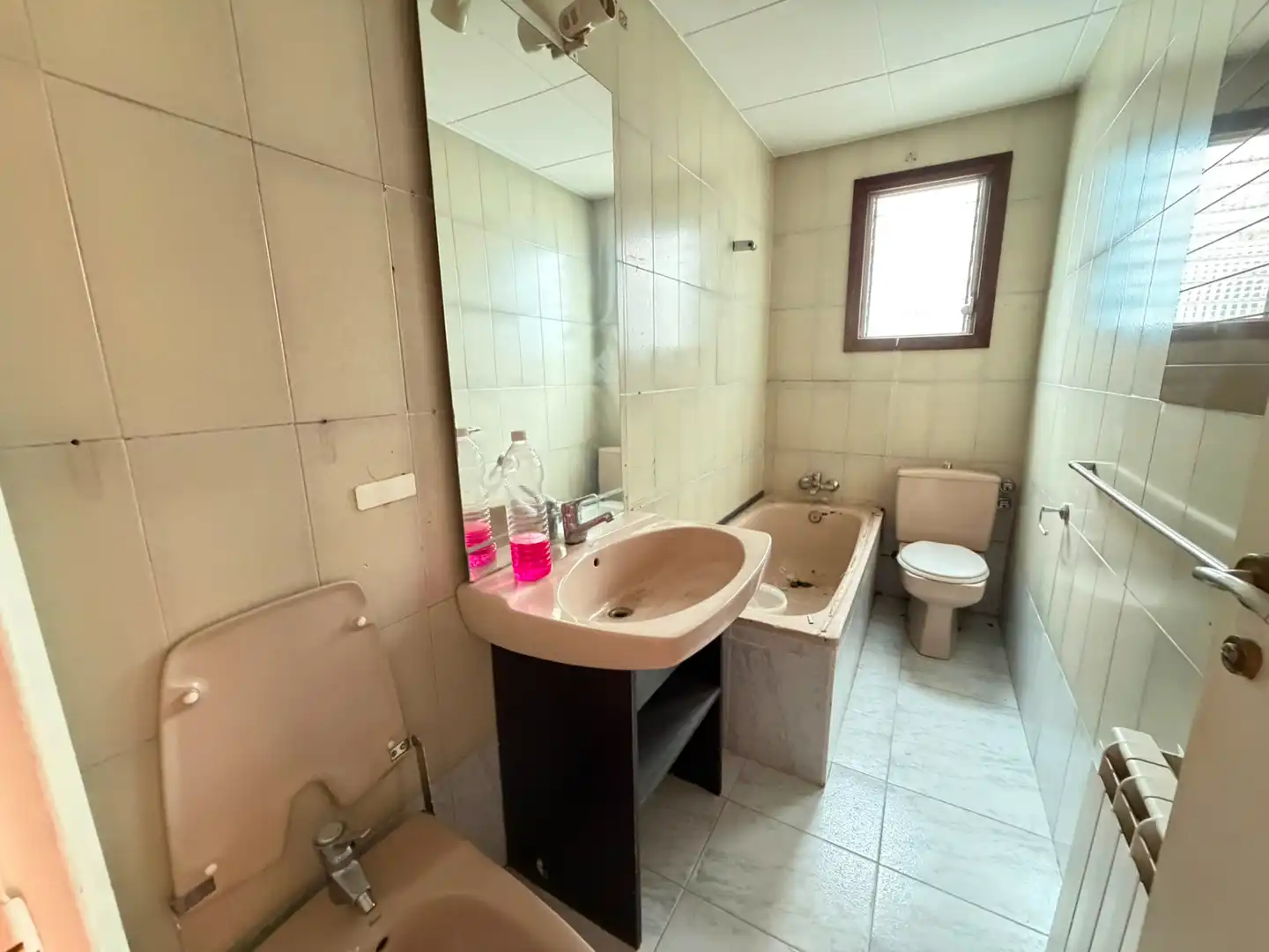 Baño de Piso en venta en Lleida con Calefacción y Balcón