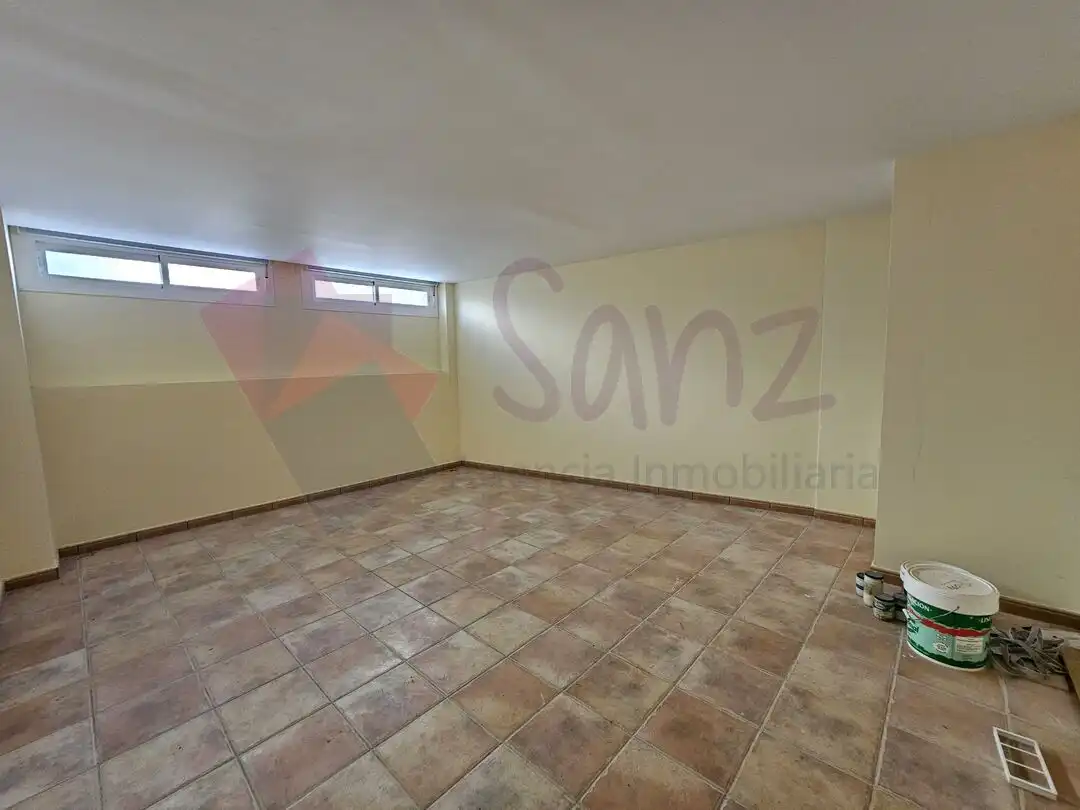 Local en venta en Ribafrecha