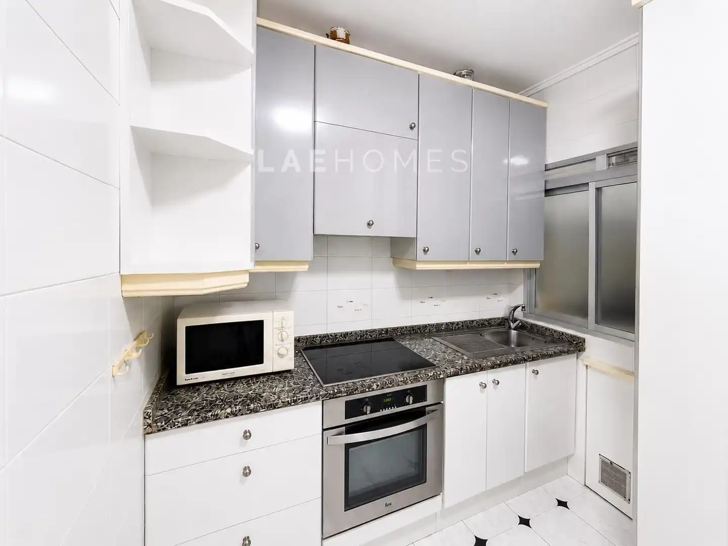 Kitchen of Flat for sale in Donostia - San Sebastián   with Heating and Balcony