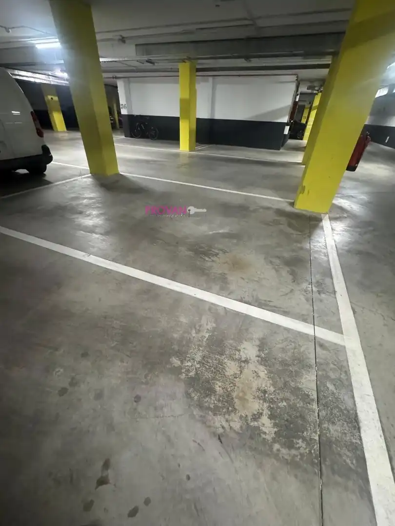 Garage for rent in Saucar - Zarzuela