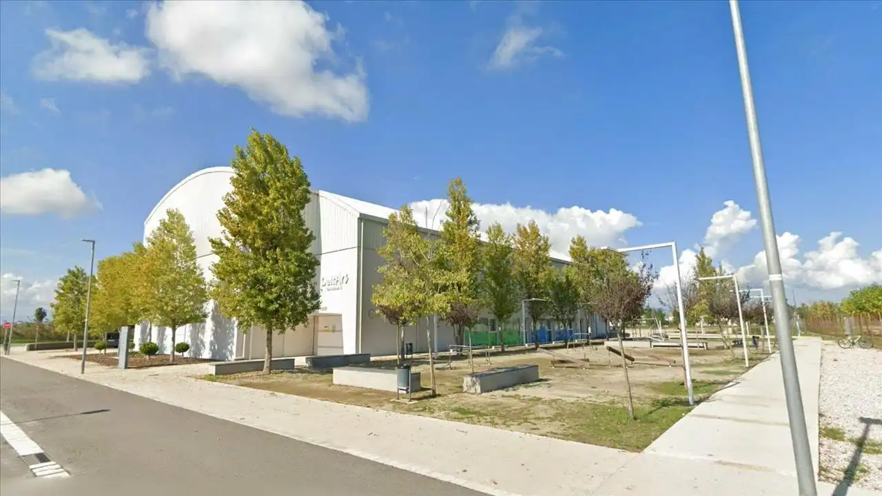 Exterior view of Garage for sale in Deltebre