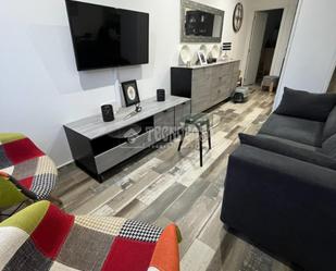 Living room of Flat for sale in Fuenlabrada  with Air Conditioner and Heating