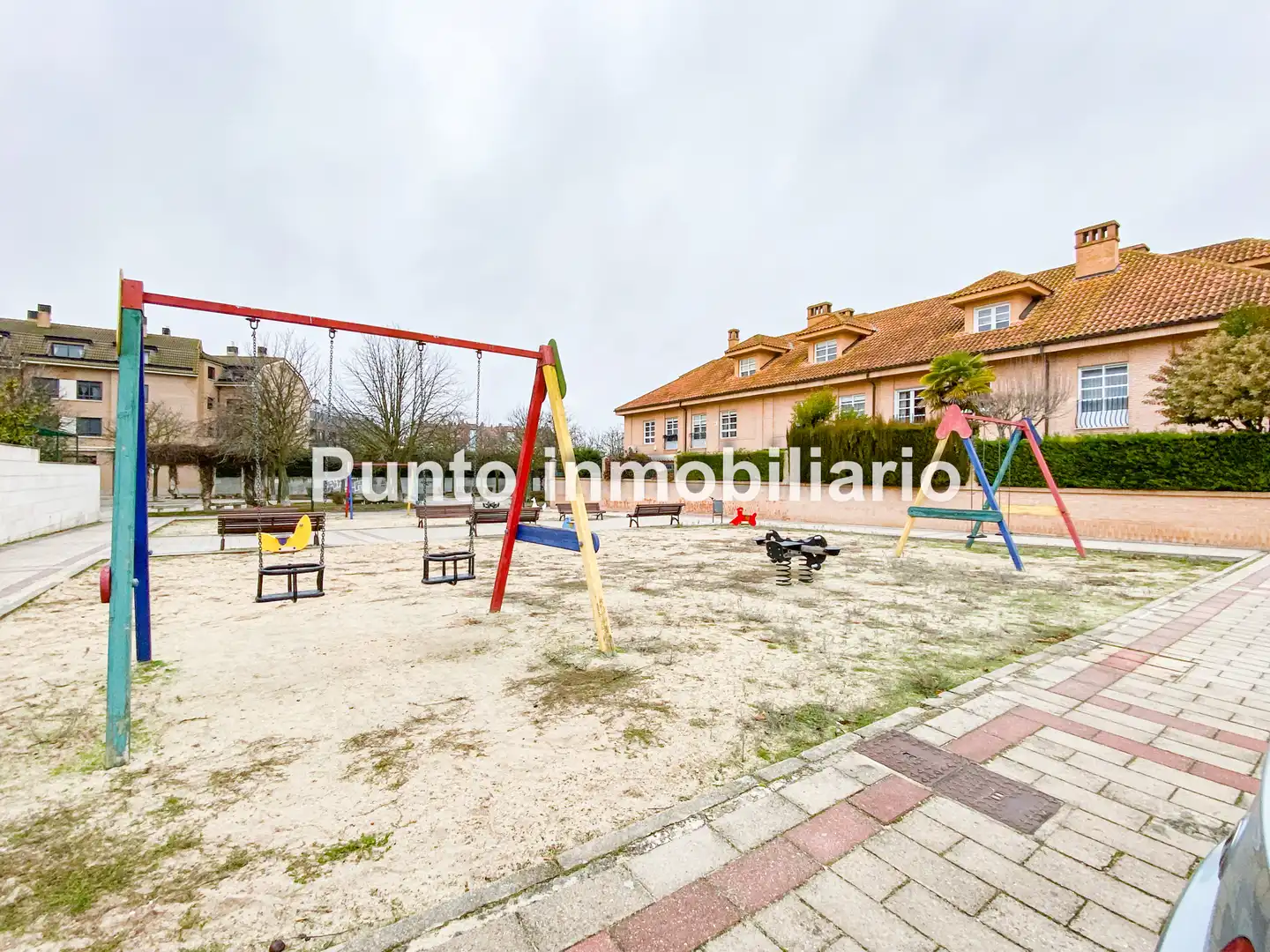 Casa adosada en venda en Valladolid amb Calefacció, Jardí privat i Parquet
