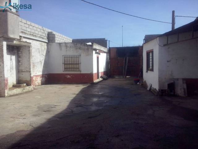 Nave industrial en Venta en El Carmen - Cardeñas