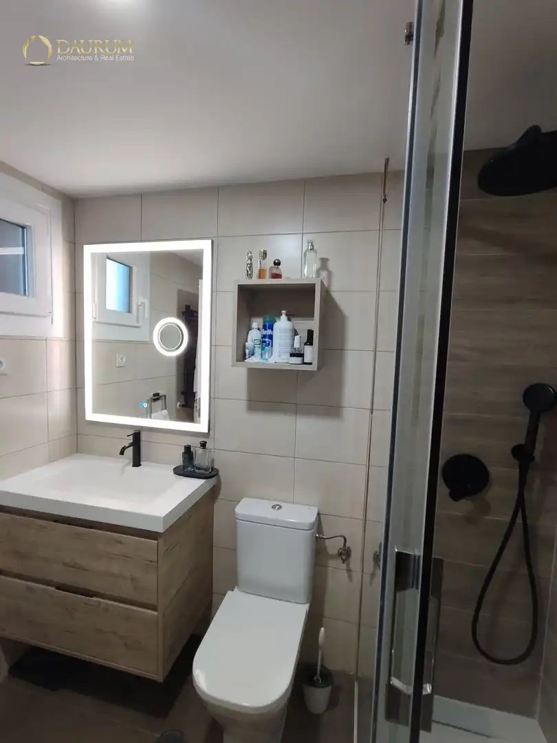 Baño de Dúplex en venta en Alcorcón con Aire acondicionado, Calefacción y Jardín privado