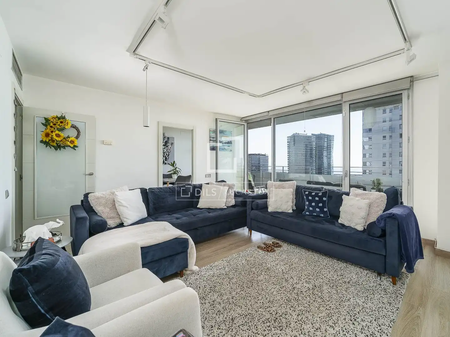 Wohnzimmer von Wohnung zum Verkauf in Barcelona mit Klimaanlage und Balkon