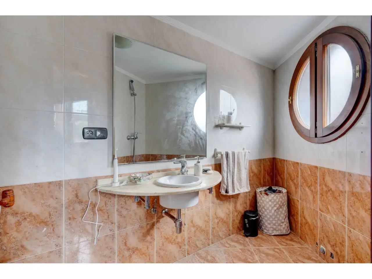 Bathroom of Flat for sale in Donostia - San Sebastián   with Heating, Private garden and Terrace