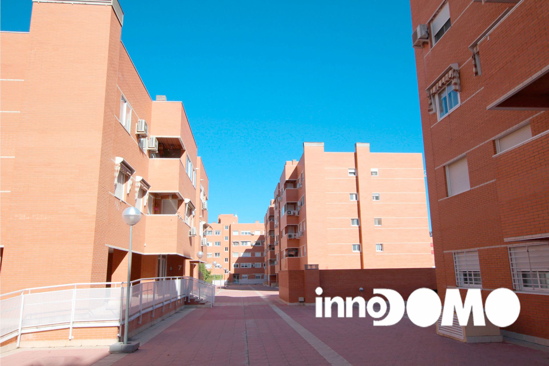 Vista exterior de Piso en venta en Parla con Aire acondicionado, Calefacción y Parquet