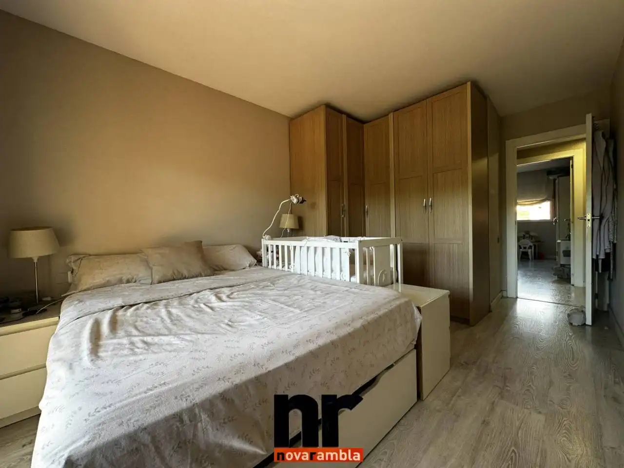 Wohnung zur Miete in Rambla Pinetons, Can Clos - Pinetons