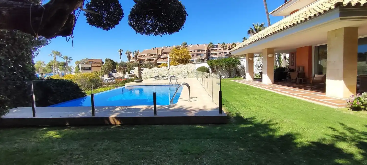 Piscina de Casa o chalet en venta en Alicante / Alacant con Calefacción, Jardín privado y Terraza