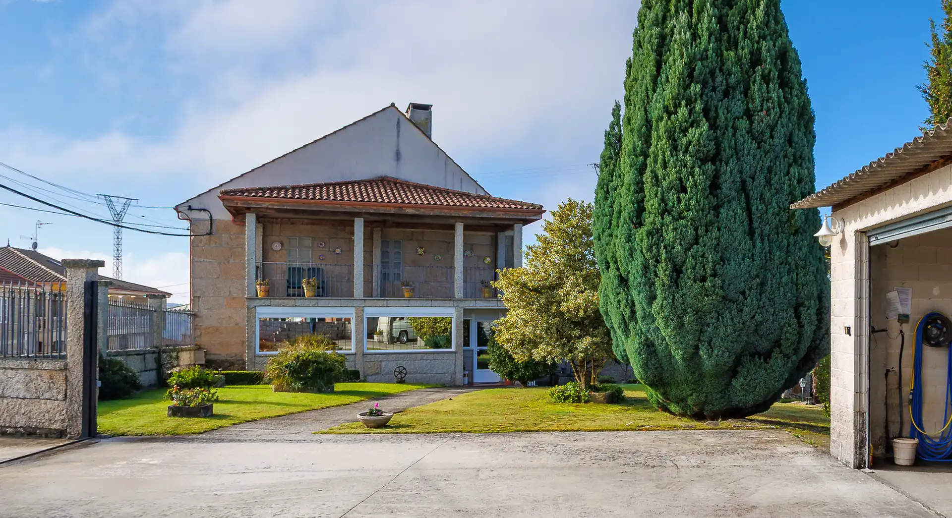 Exterior view of Country homes for sale in Amoeiro